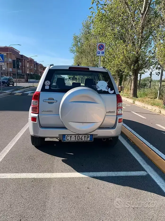Usata Suzuki Grand Vitara 129 CV (94 kW) 2005 Grigio Station wagon