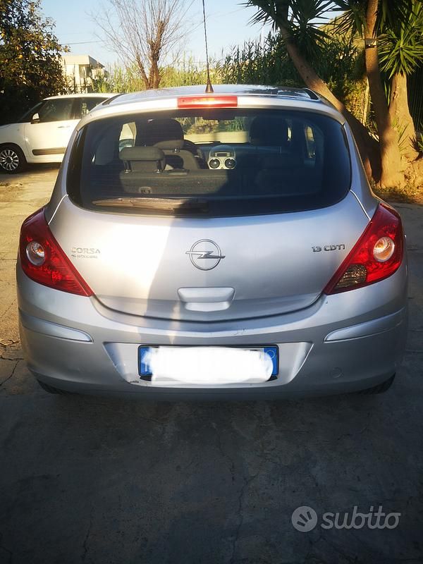 Usata Opel Corsa 75 CV (55 kW) 2009 Grigio Utilitaria