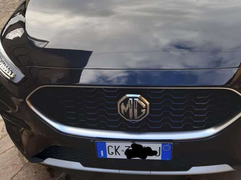 Nero Usata 2022 MG ZS Comfort Tre volumi | 12.000 € (Ottimo prezzo) - Immagine 1/4