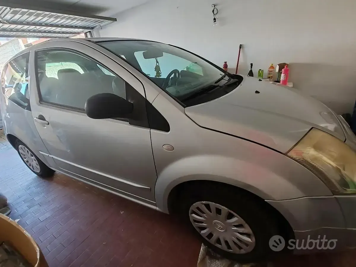 Usata Citroën C2 60 CV (44 kW) 2004 Grigio Utilitaria