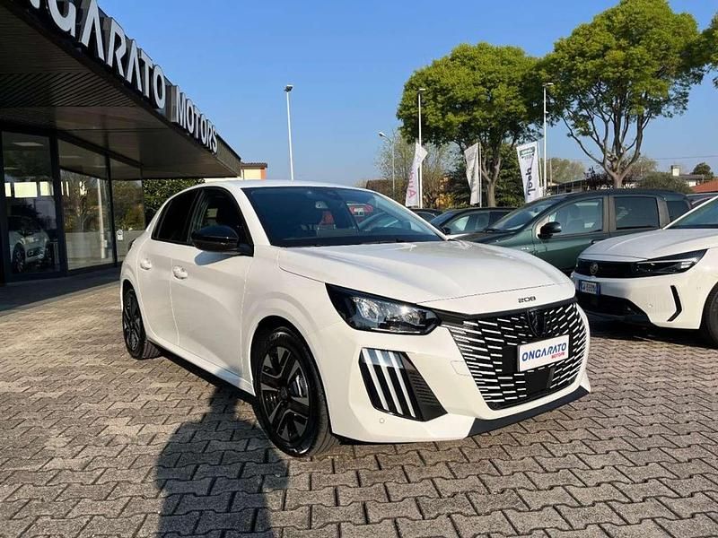 Usata Peugeot 208 Allure 101 CV (74 kW) 2024 Bianco Utilitaria