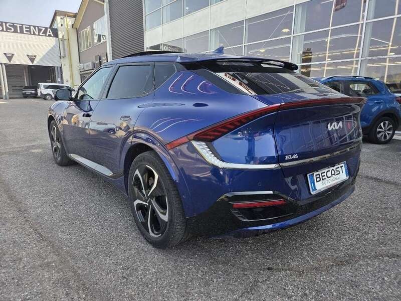 Usata Kia EV6 GT-Line 239 kW (325 CV) 2023 Blu metallizzato SUV