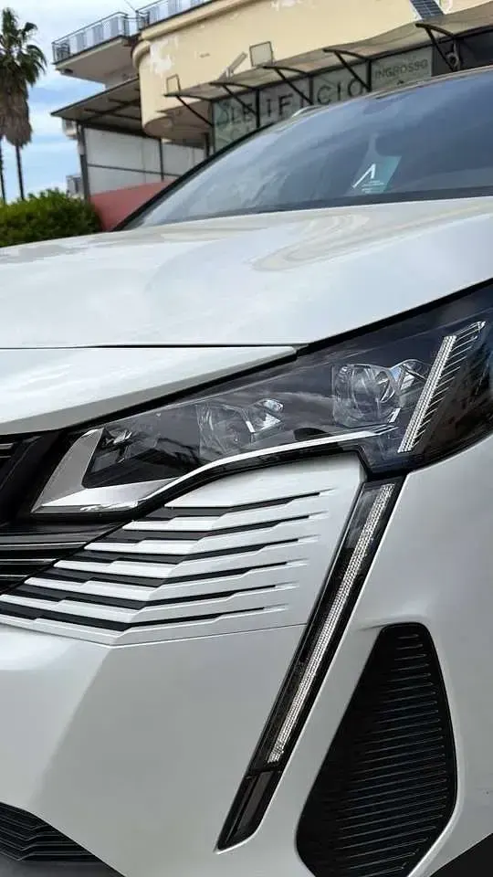 Usata Peugeot 3008 GT 131 CV (96 kW) 2022 Bianco SUV