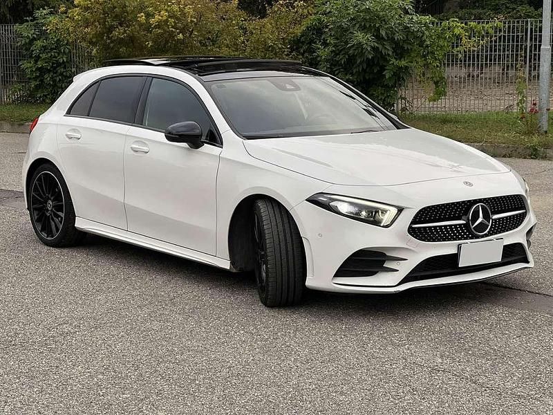 Usata Mercedes A200 AMG line 163 CV (119 kW) 2018 Bianco Berlina