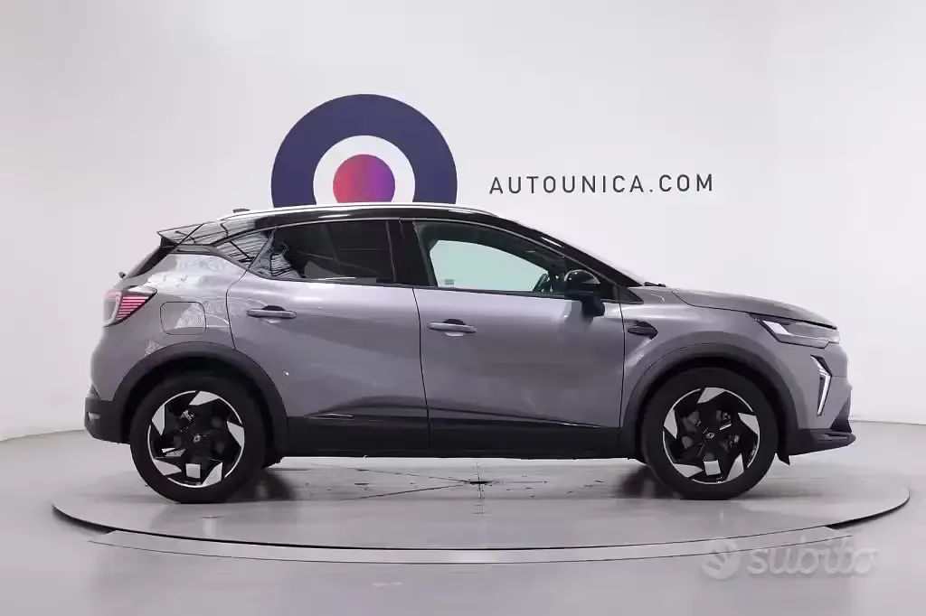 Usata Renault Captur Techno 101 CV (74 kW) 2025 Grigio SUV