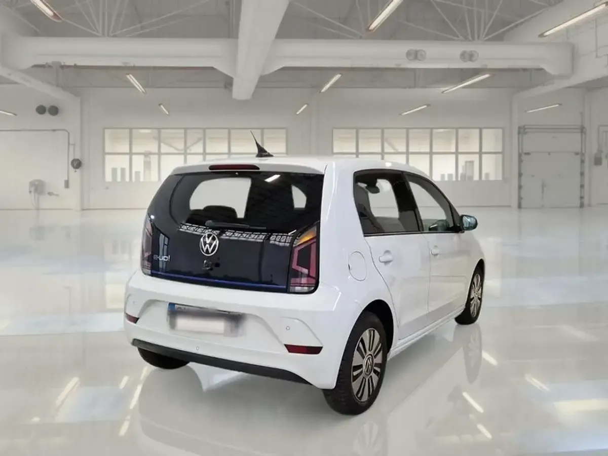 Usata VW e-up! 61 kW (83 CV) 2021 Bianco Utilitaria