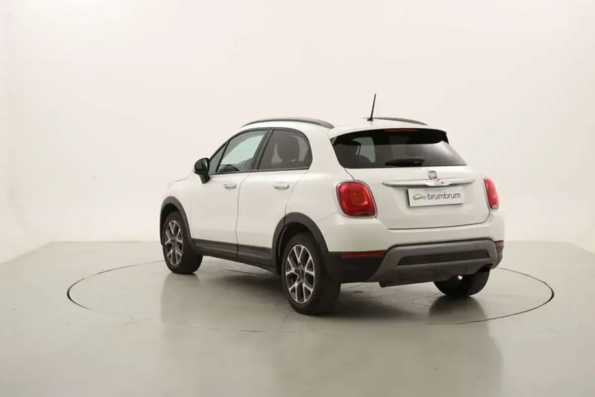 Usata Fiat 500X Lounge 140 CV (102 kW) 2016 Bianco SUV