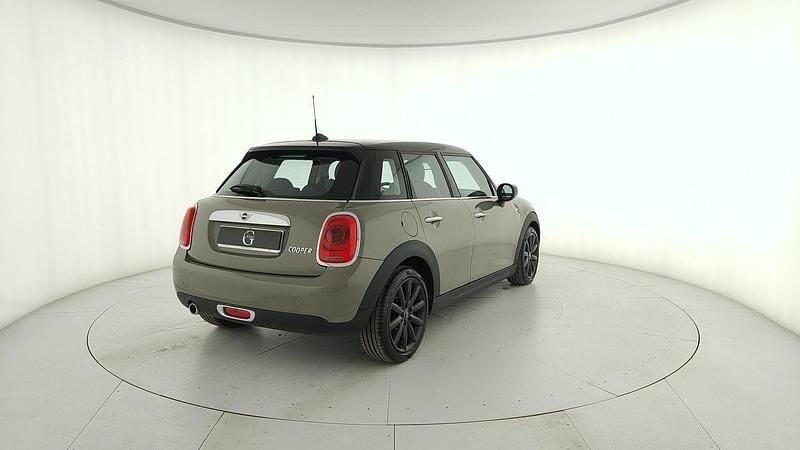 Usata Mini Cooper 136 CV (100 kW) 2020 Grigio Utilitaria