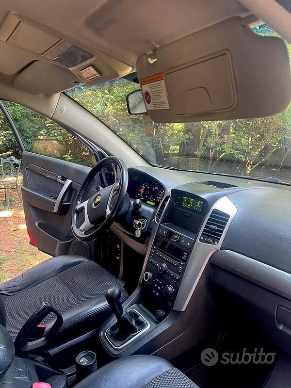 Usata Chevrolet Captiva 150 CV (110 kW) 2011 Nero SUV
