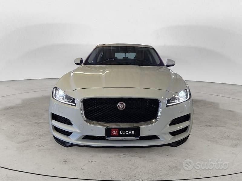 Usata Jaguar F-Pace Portfolio 180 CV (132 kW) 2016 Bianco SUV