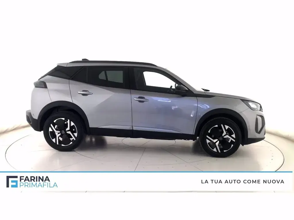 Usata Peugeot 2008 Allure 101 CV (74 kW) 2026 Grigio artense SUV