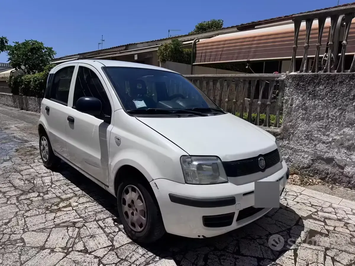 Usata Fiat Panda 69 CV (50 kW) 2011 Bianco Utilitaria