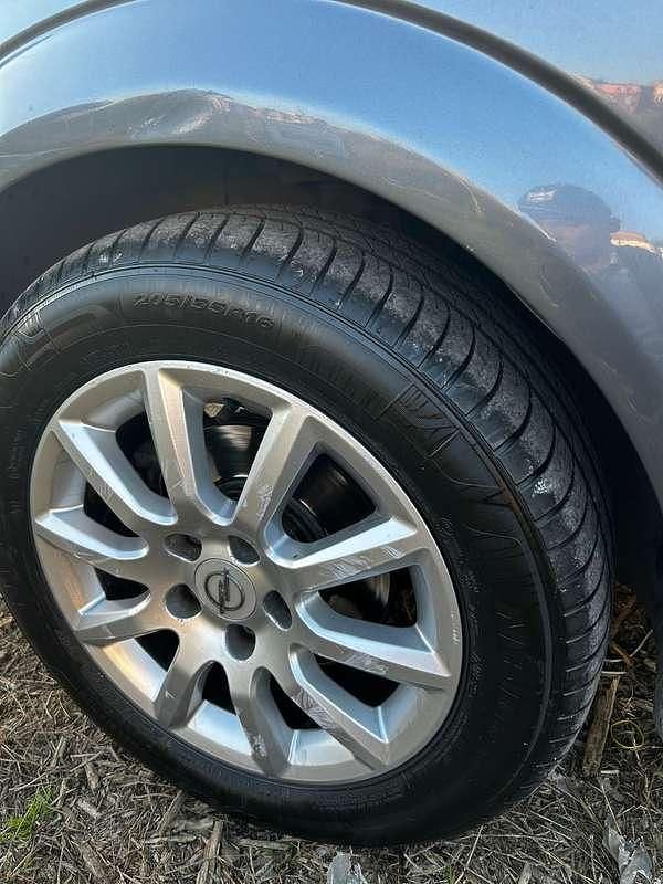 Usata Opel Astra 111 CV (81 kW) 2004 Coupé