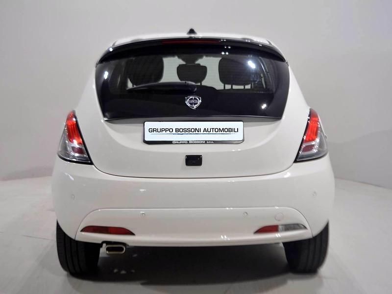 Usata Lancia Ypsilon S 70 CV (51 kW) 2024 Bianco Utilitaria
