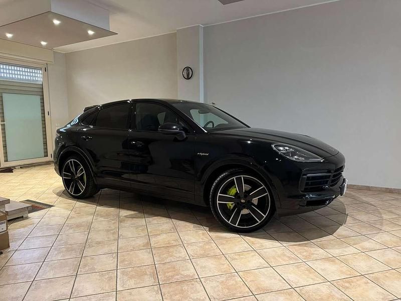 Usata Porsche Cayenne Coupe 340 CV (250 kW) 2021 Nero Coupé
