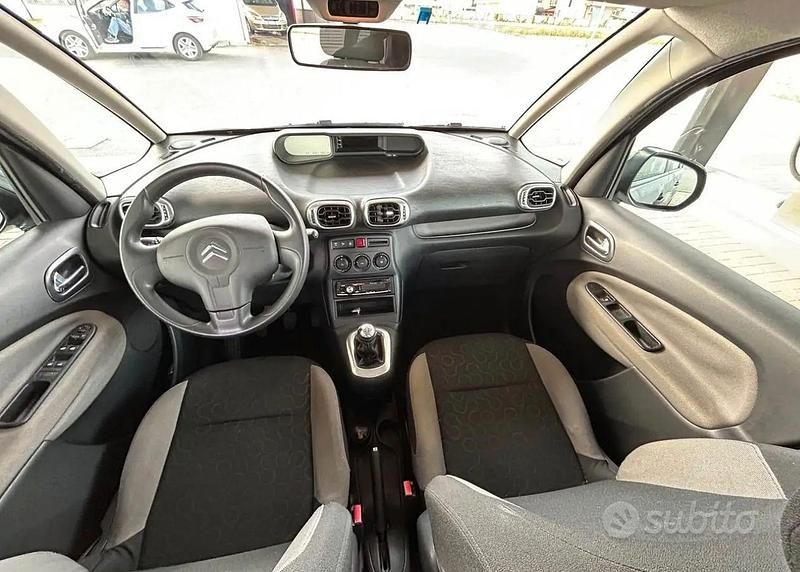 Usata Citroën C3 Picasso 90 CV (66 kW) 2009 Grigio Monovolume