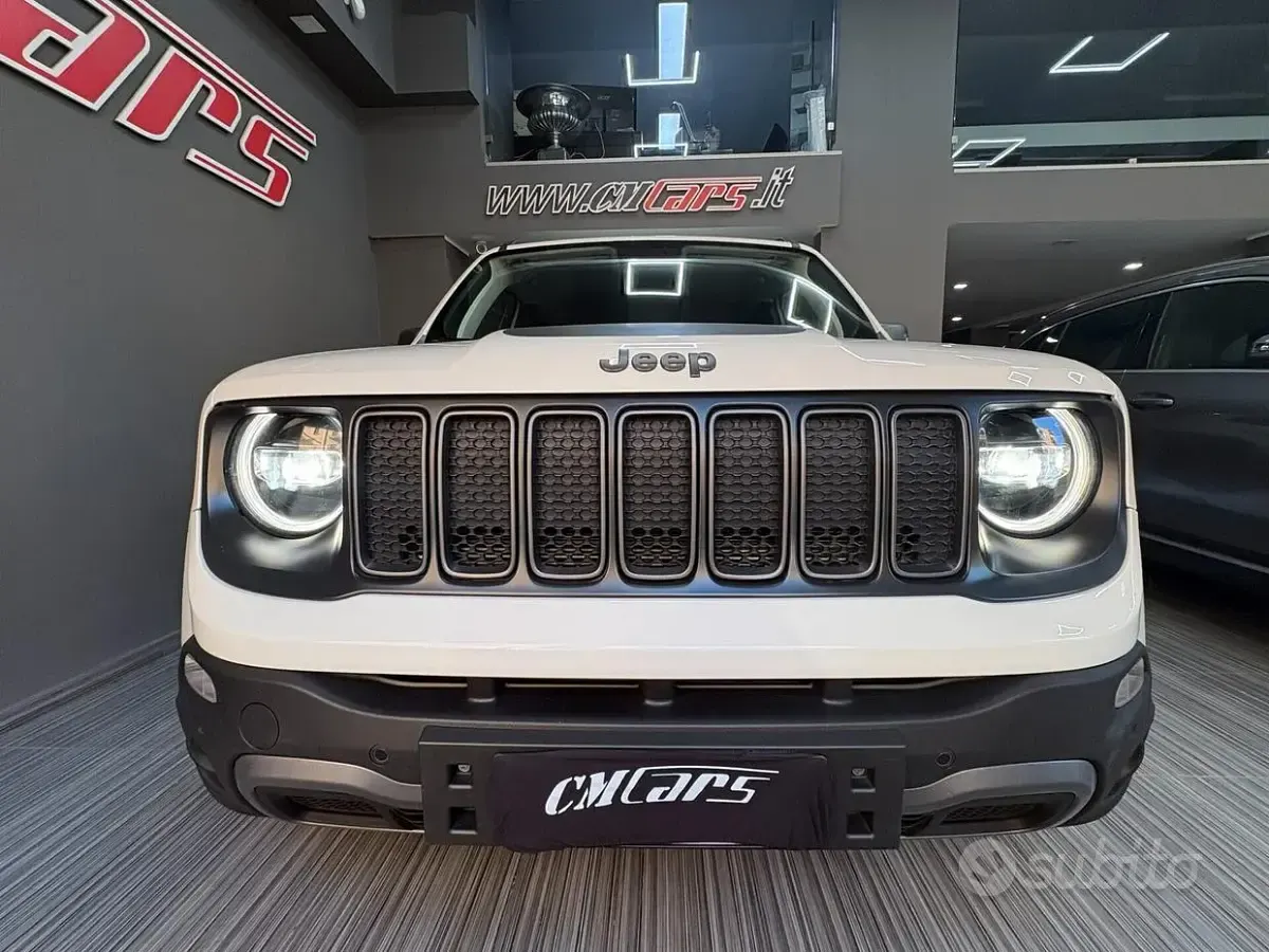 Usata Jeep Renegade Trailhawk 170 CV (125 kW) 2019 Bianco SUV
