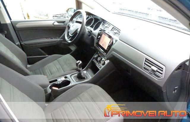 Usata VW Touran Business 150 CV (110 kW) 2020 Azzurro Monovolume