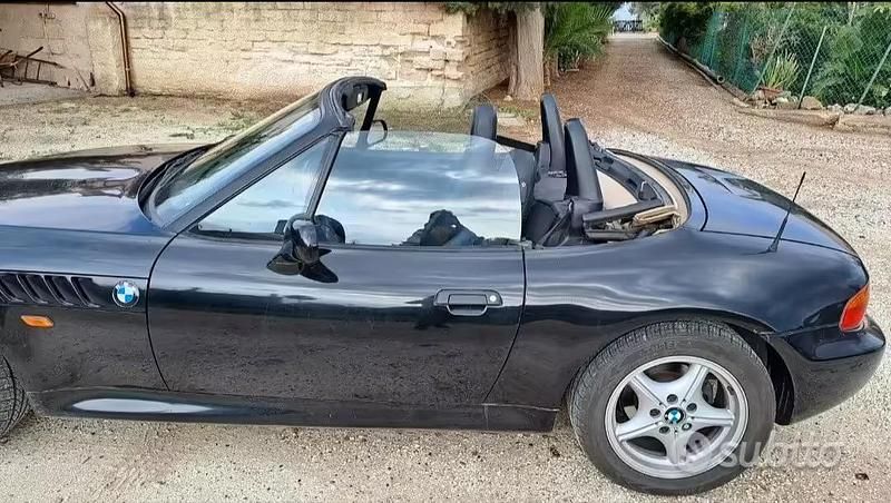 Usata BMW Z3 Efficient Dynamics 116 CV (85 kW) 1996 Nero Cabrio