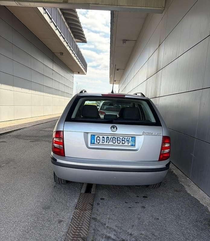 Usata Skoda Fabia 75 CV (55 kW) 2004 Station wagon