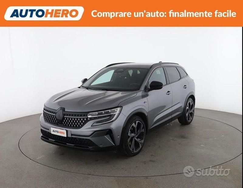 Usata Renault Austral Techno 130 CV (95 kW) 2024 Grigio SUV