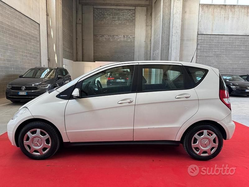 Usata Mercedes A160 Elegance 95 CV (69 kW) 2011 Bianco Berlina