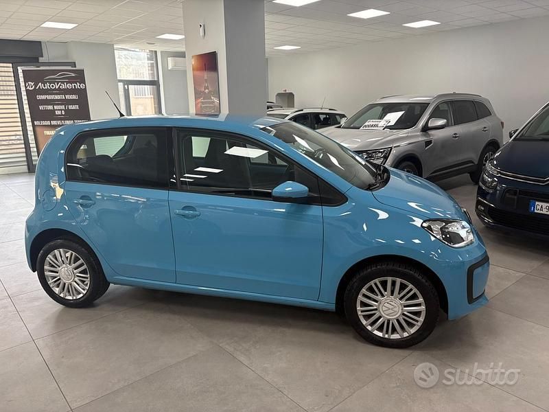 Usata VW up! move up! 65 CV (47 kW) 2022 Blu Utilitaria