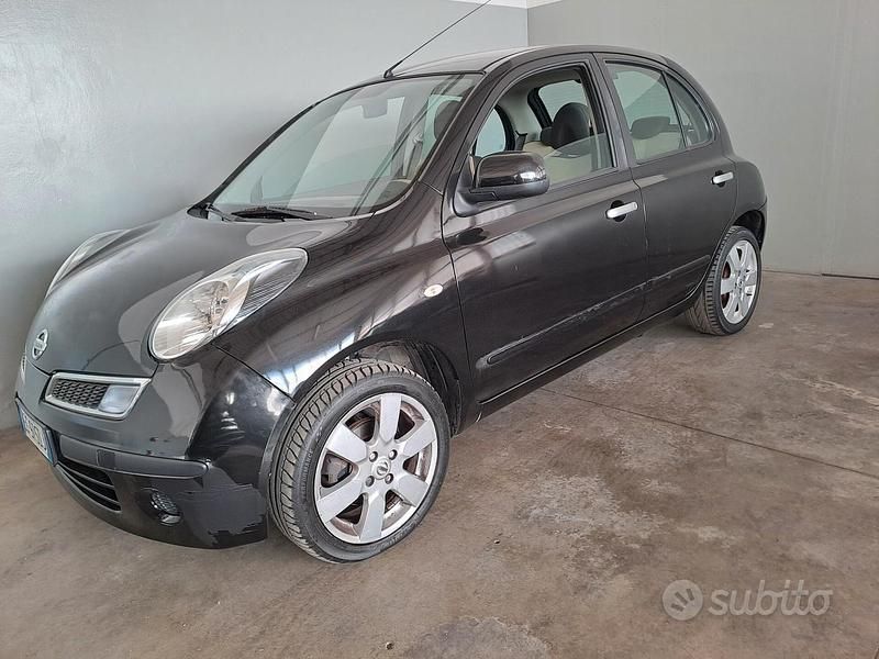 Usata Nissan Micra 78 CV (57 kW) 2010 Nero Utilitaria