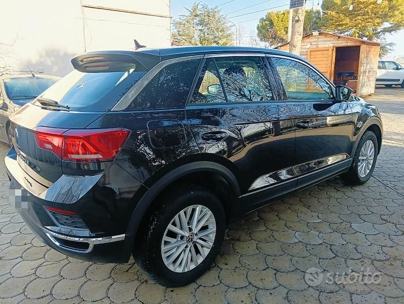 Usata VW T-Roc Business 115 CV (84 kW) 2021 Nero SUV