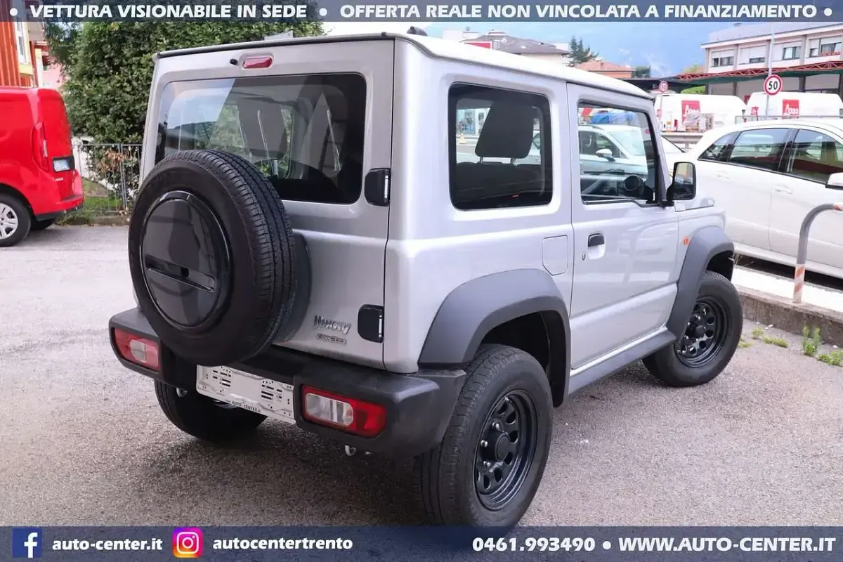 Usata Suzuki Jimny 102 CV (75 kW) 2019 Argento SUV