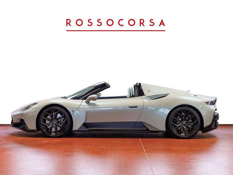 Nuova Maserati MC20 630 CV (463 kW) 2025 Acquamarina Cabrio