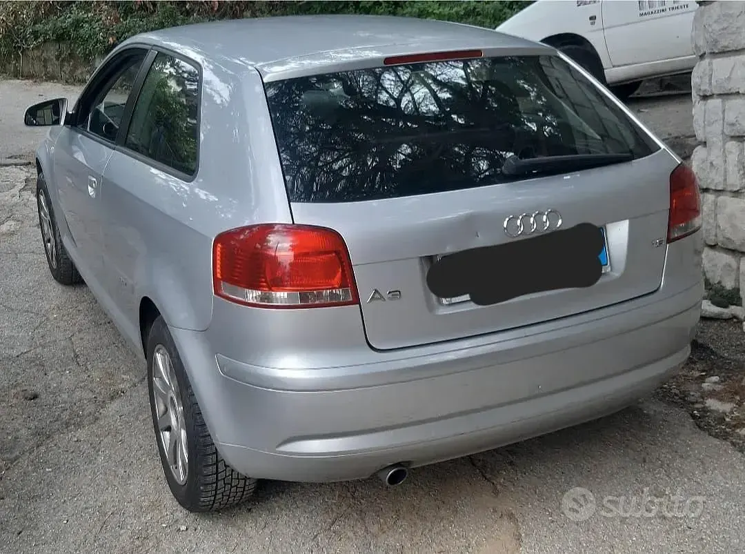 Usata Audi A3 102 CV (75 kW) 2004 Grigio Utilitaria