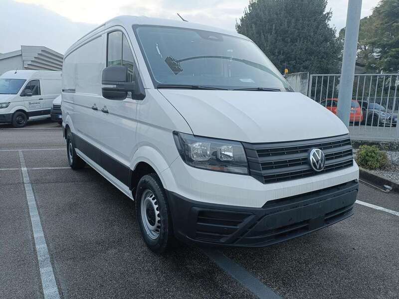 Usata VW Crafter 140 CV (102 kW) 2024 Bianco candy Furgone