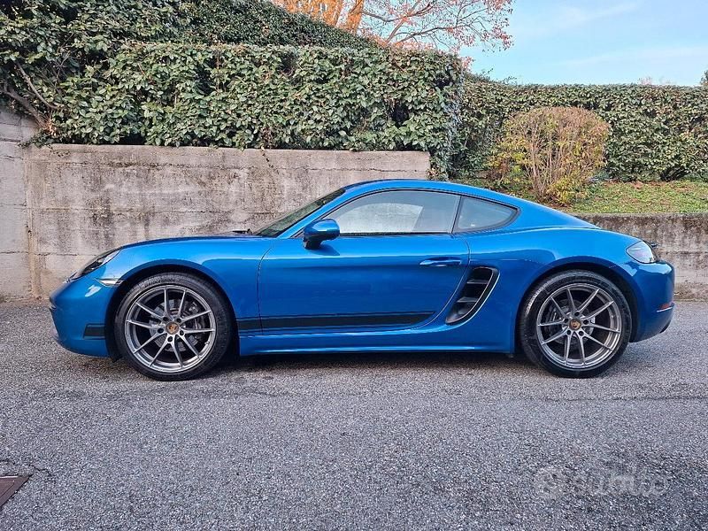Usata Porsche 718 Cayman 300 CV (220 kW) 2018 Blu/azzurro Coupé