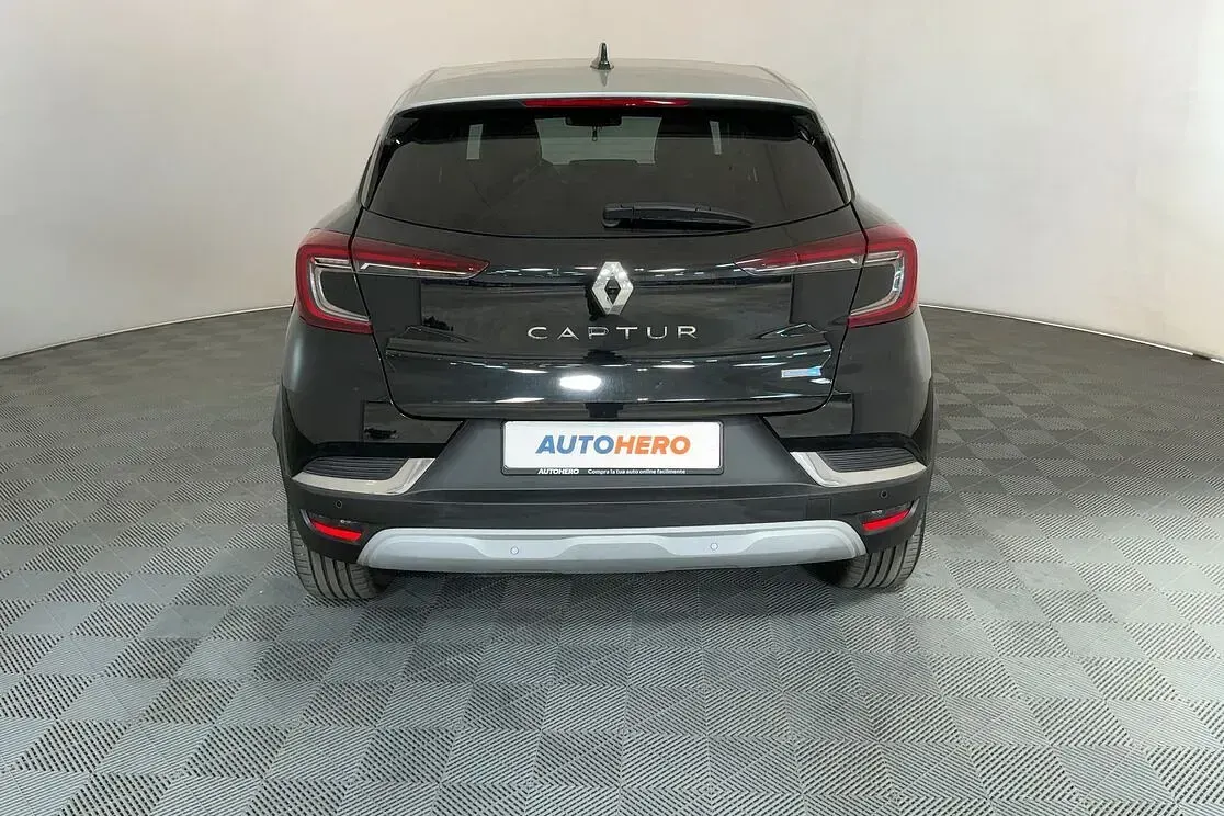 Usata Renault Captur Intens 158 CV (116 kW) 2021 Nero SUV