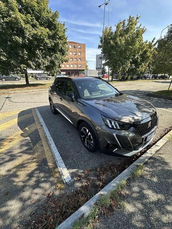 Grigio Usata 2020 Peugeot 2008 Allure SUV | 20.000 € (Molto cara) - Immagine 1/4