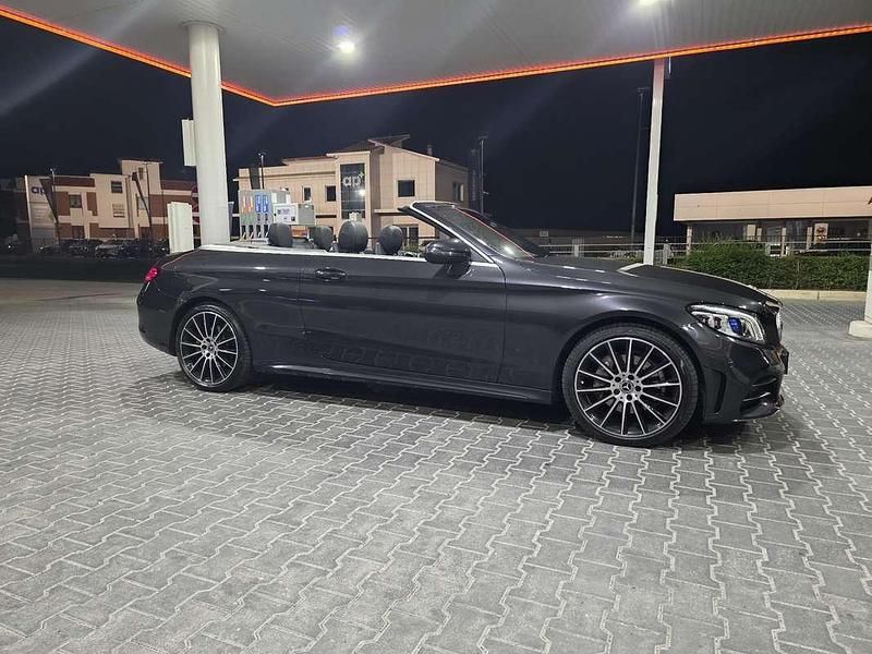 Nero Usata 2019 Mercedes C220 Premium Plus Cabrio | 30.000 € (Buon prezzo) - Immagine 1/4