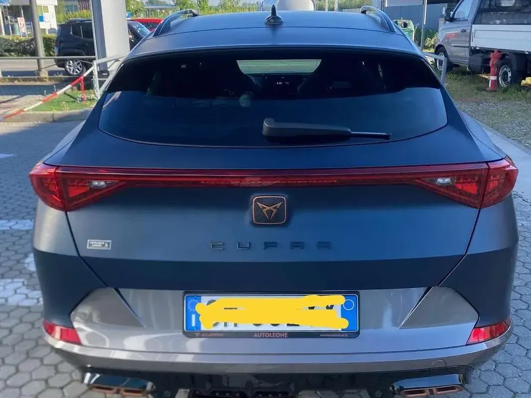 Usata Cupra Formentor VZ2 245 CV (180 kW) 2023 Blu/azzurro SUV