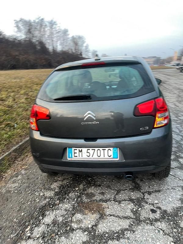 Usata Citroën C3 60 CV (44 kW) 2011 Grigio Berlina