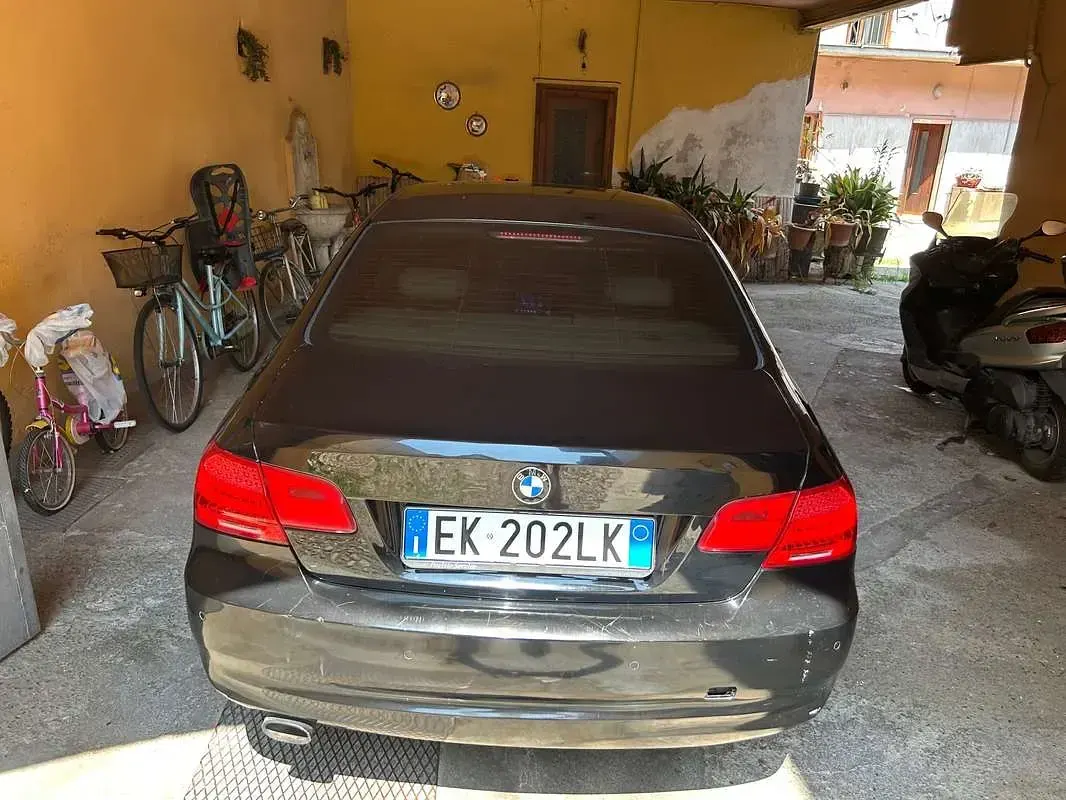 Usata BMW 320 184 CV (135 kW) 2011 Nero Coupé