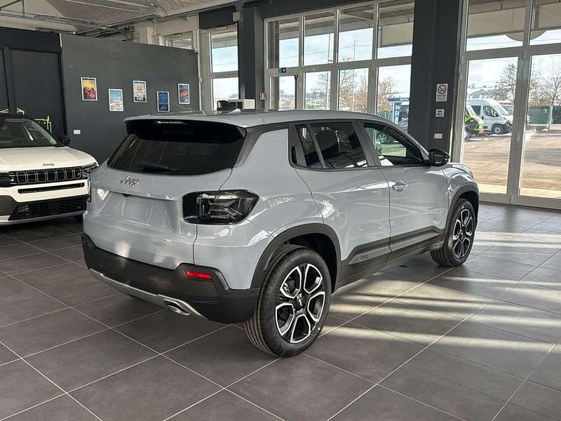 Nuova Jeep Avenger Summit 109 CV (80 kW) 2025 Grigio SUV