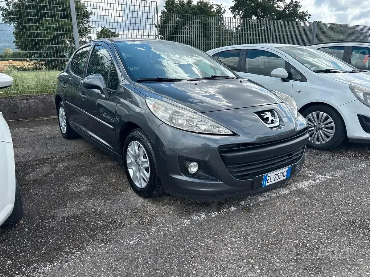 Usata Peugeot 207 68 CV (50 kW) 2012 Grigio Berlina