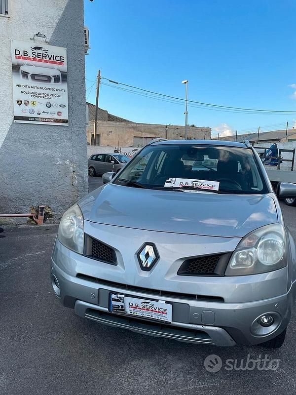 Usata Renault Koleos 150 CV (110 kW) 2009 Argento SUV