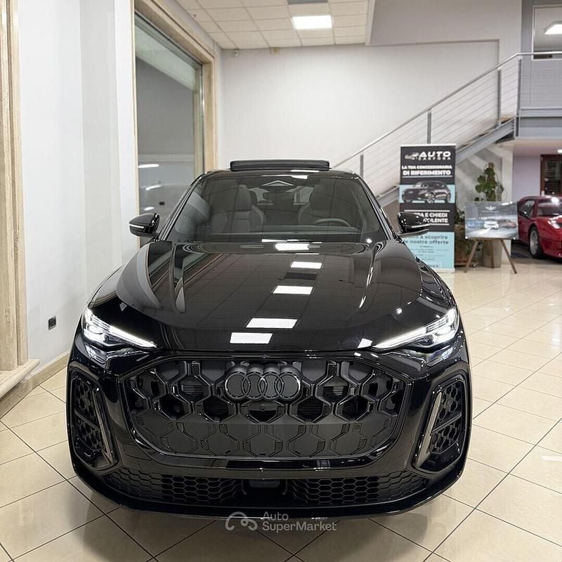 Nuova Audi Q5 Sportback Sport 204 CV (150 kW) 2026 Nero SUV
