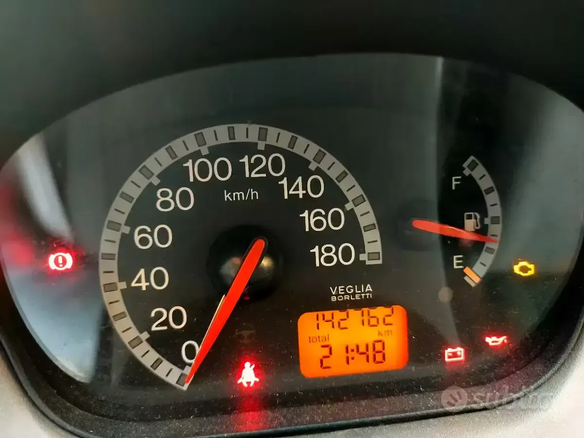 Usata Fiat 600 54 CV (39 kW) 2010 Grigio Utilitaria