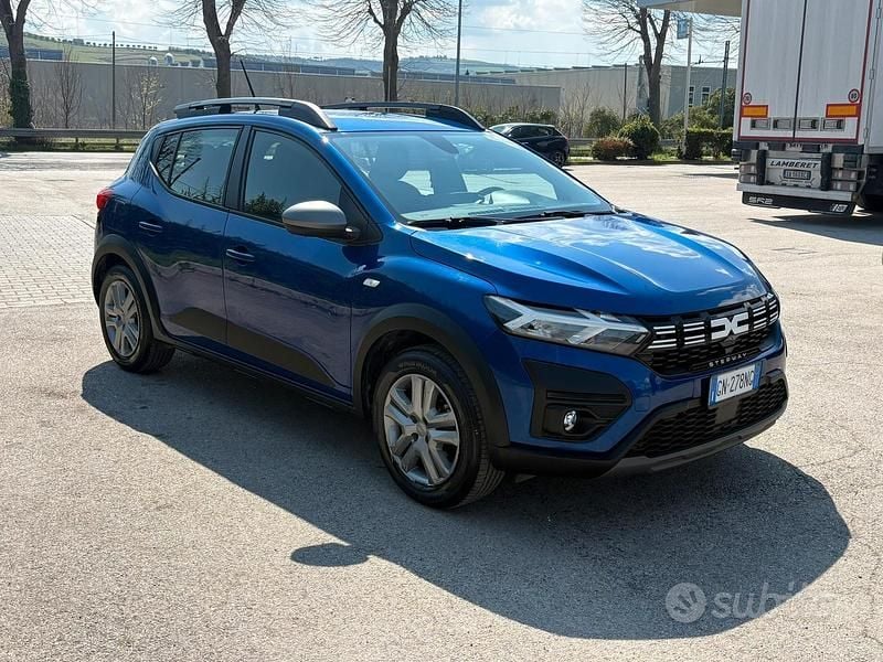 Usata Dacia Sandero Stepway 91 CV (66 kW) 2023 Blu Berlina