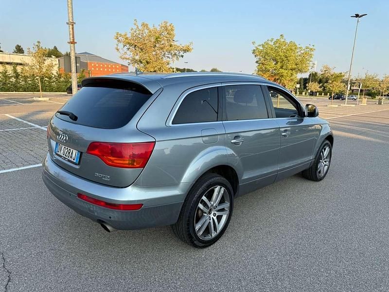 Usata Audi Q7 Advanced 240 CV (176 kW) 2008 Grigio SUV