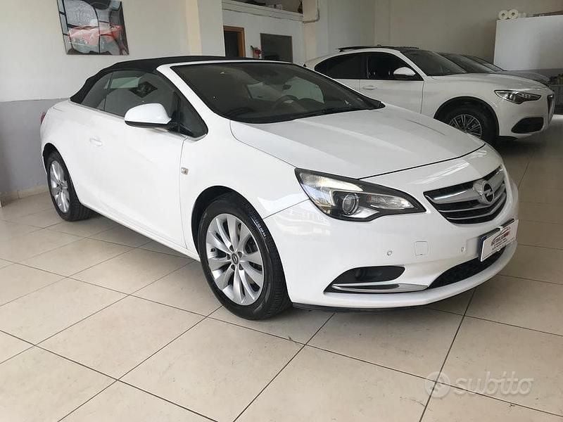 Usata Opel Cascada Cosmo 170 CV (125 kW) 2016 Bianco Cabrio