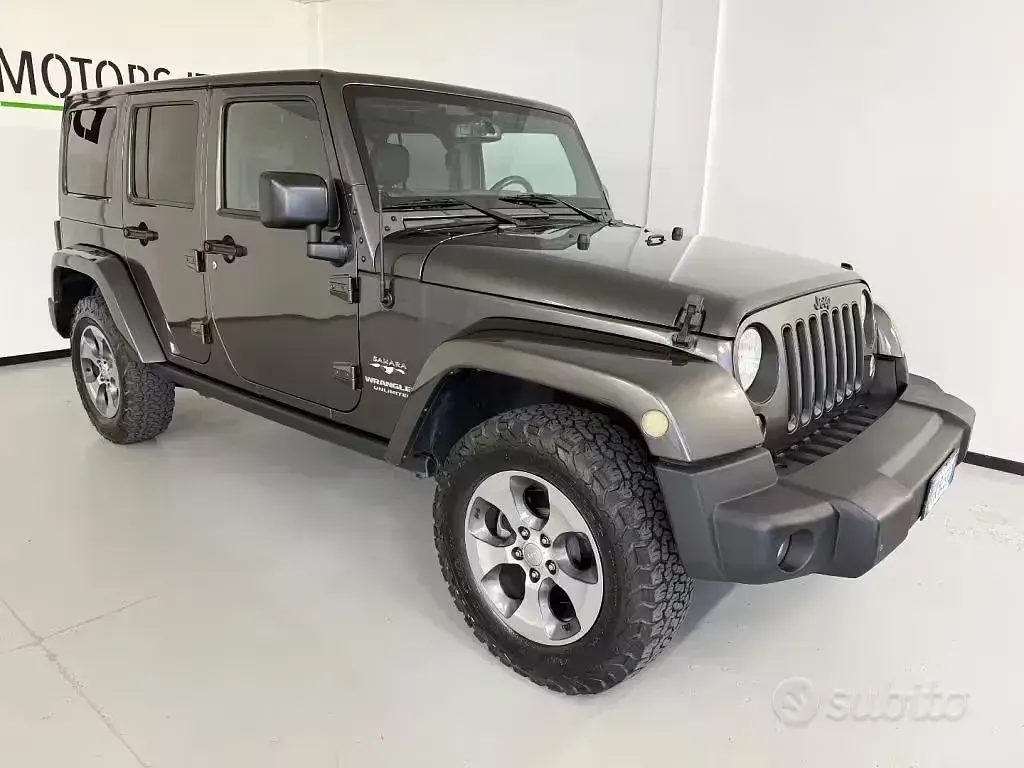 Usata Jeep Wrangler Unlimited Sahara 200 CV (147 kW) 2017 Antracite SUV