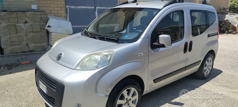 Usata Fiat Qubo Active 73 CV (53 kW) 2011 Grigio Monovolume